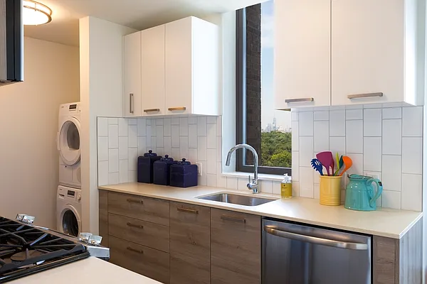 Rented by Lisa Management | media 3