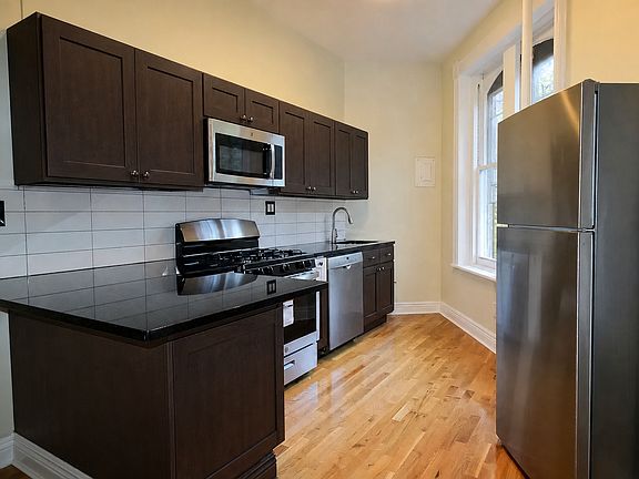 2nd image of 99 S Elliott Pl APT 4