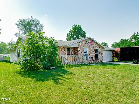 3rd image of 125 Quilna Dr