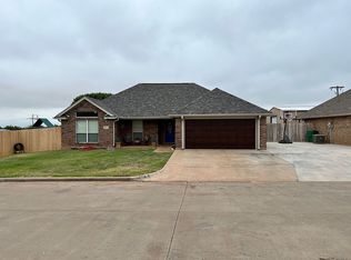 5 Cherokee Trl, Iowa Park, TX 76367