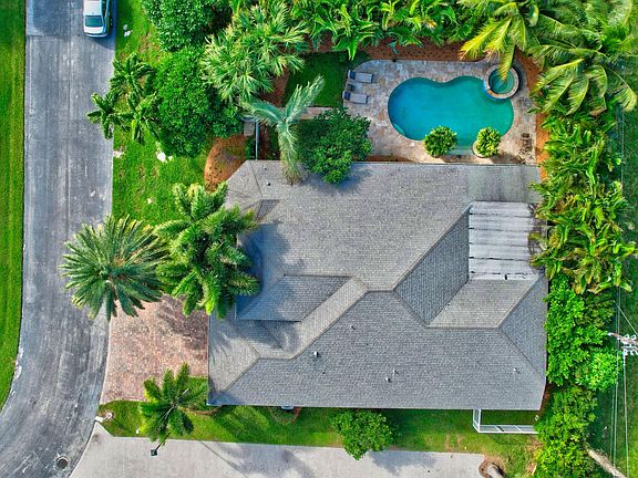 4th image of 52 Lake Eden Drive