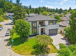 1946 143a St, Surrey, BC V4A 7T1