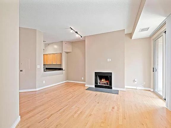 3rd image of 7500 Woodmont Ave #S1210