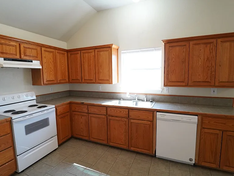 327 S Blue Jay Ct — Photo 10