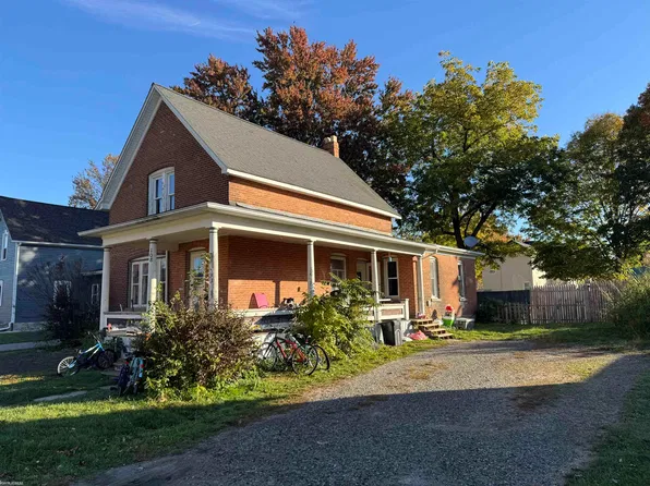 108 Anderson Ave, Croswell, MI 48422