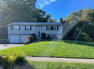 35 Booth Ter, Hamden, CT 06518