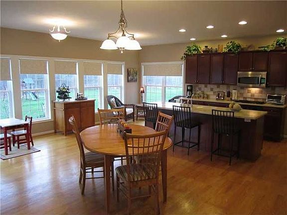 4th image of 6682 Camden Hill Dr