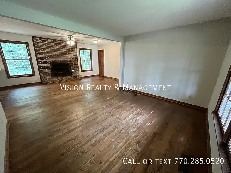 55 S Greenwood Dr — Photo 34