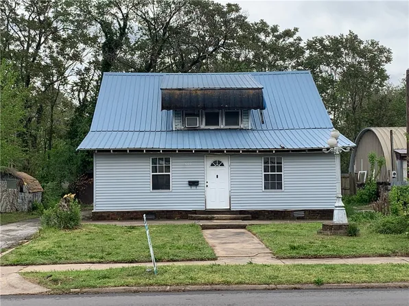 603 Holcomb St, Springdale, AR 72764