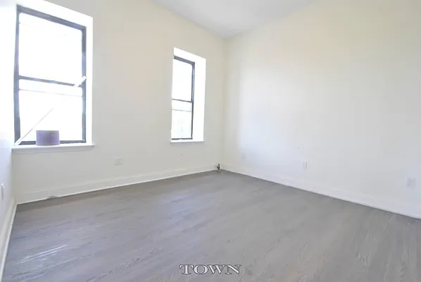 Rented by Town Residential | media 32