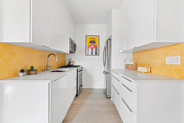 Sold by Compass | media 3
