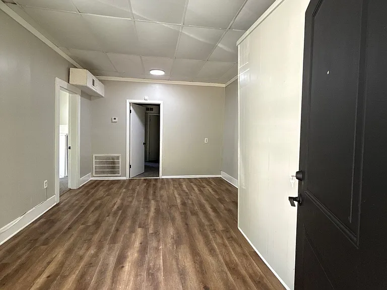 812 Tyus St — Photo 4