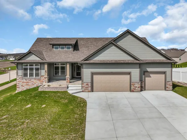 444 Champlain DRIVE, Johnson Creek, WI 53038