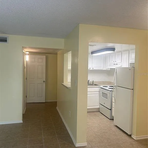 2513 N Alafaya Trl #21 — Photo 5