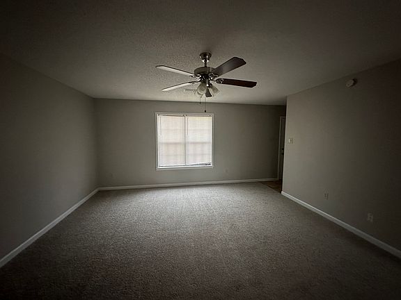 4th image of 2118 Pillsbury Pl