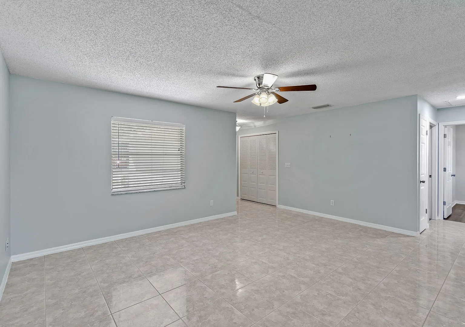 3-Bed, 2-Bath Single Family Home Near Mt Dora Area — Photo 4