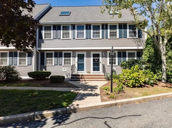 453 Turnpike St APT 24, South Easton, MA 02375