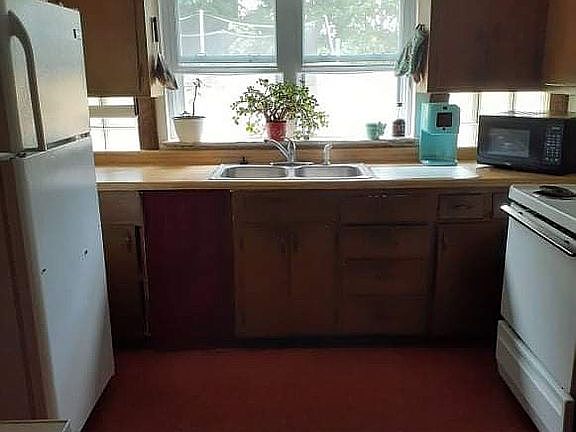 3rd image of 606 Virginia Ave