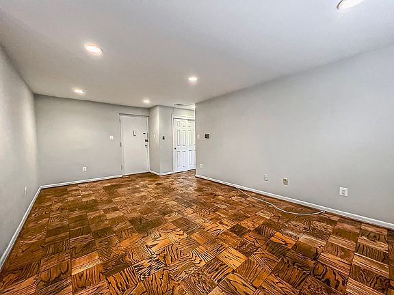 3rd image of 5111 8th Rd S APT 112