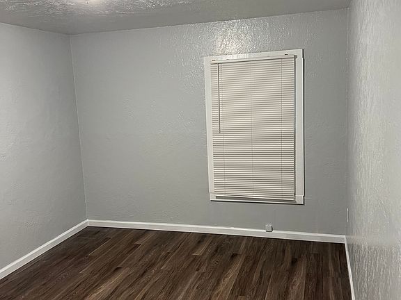 4th image of 7670 Sunset Ave #B