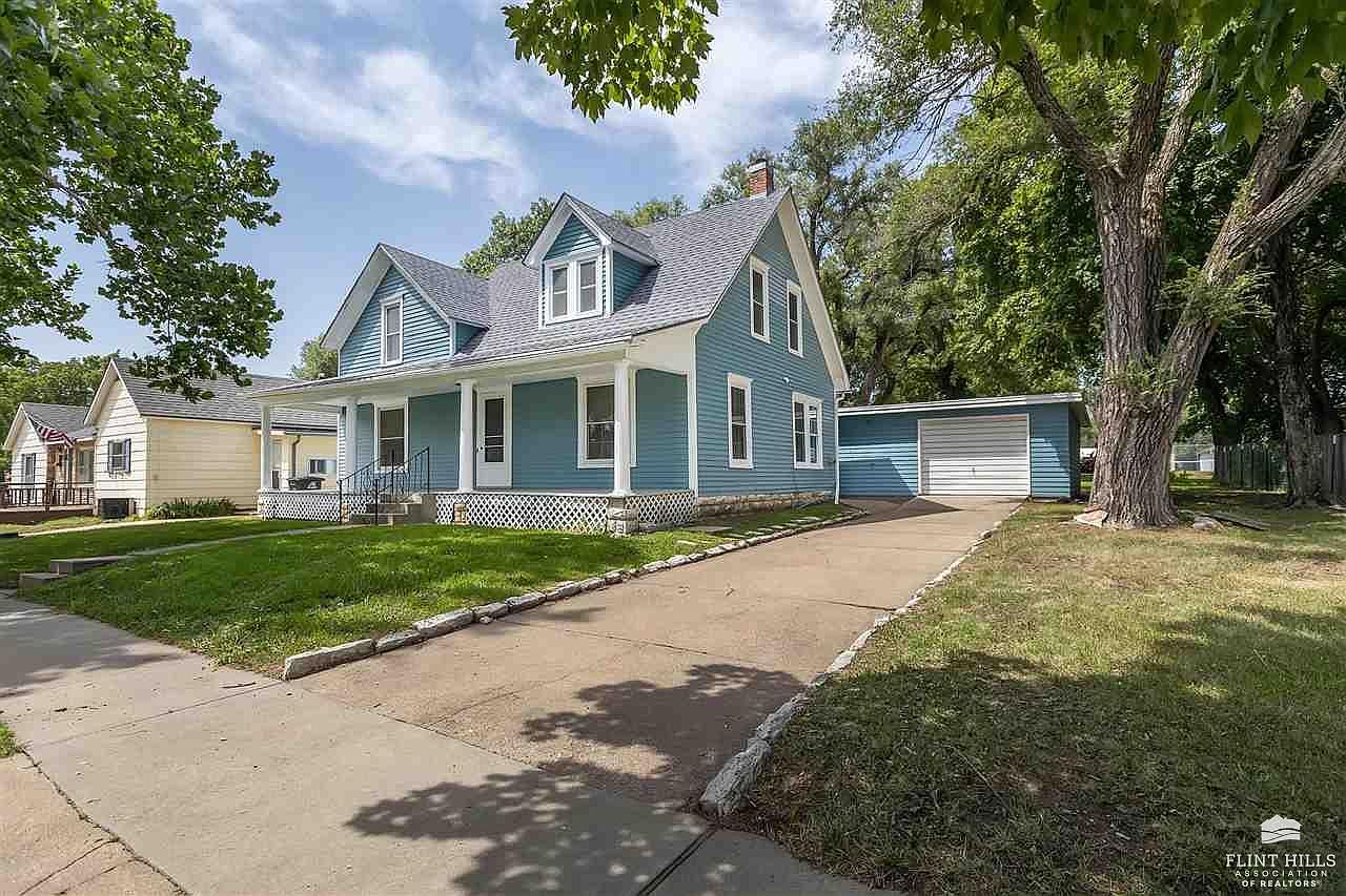 206 E State St, Westmoreland, KS 66549 Zillow