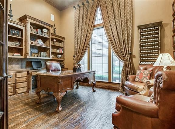 4th image of 1742 Crowbridge Dr