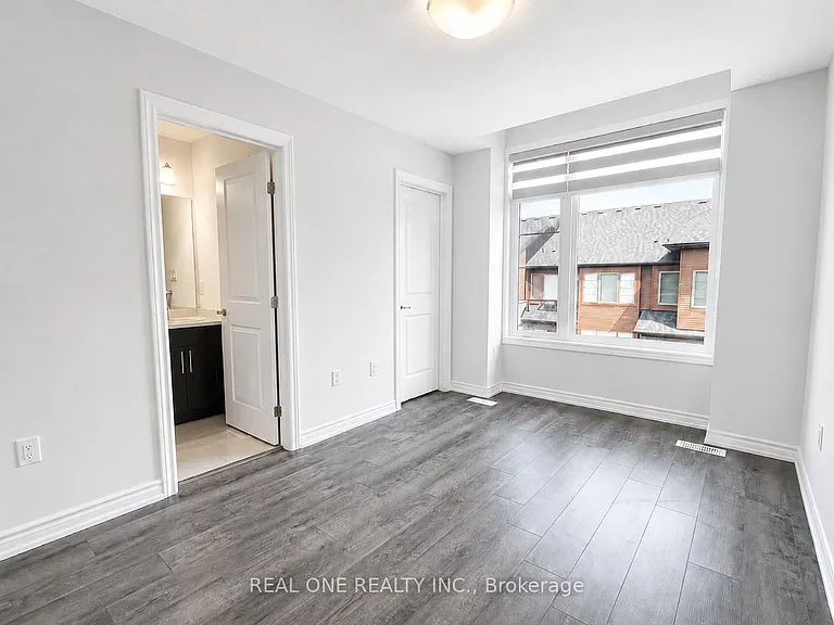 61 Soho St #31 — Photo 18