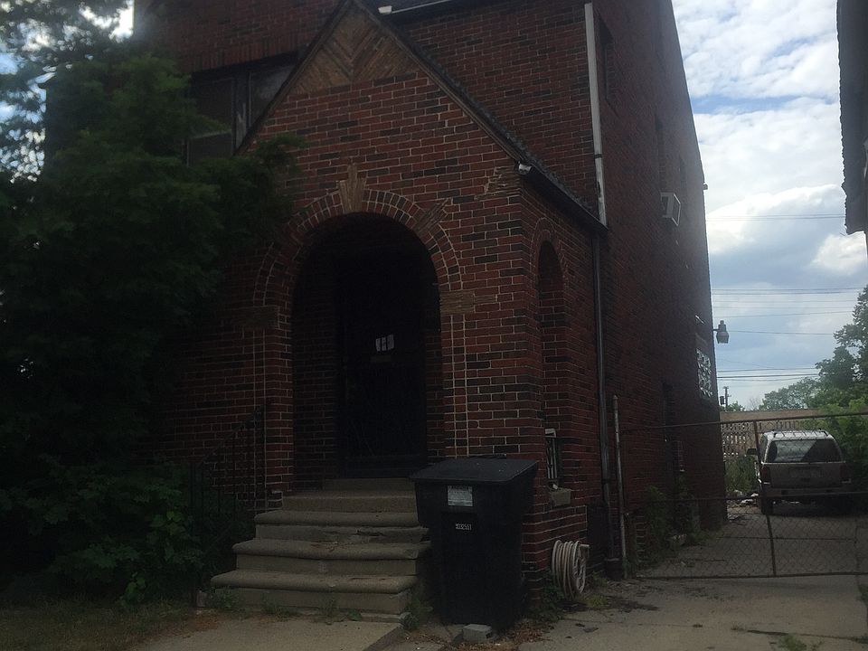 2nd image of 3322 Waverly St