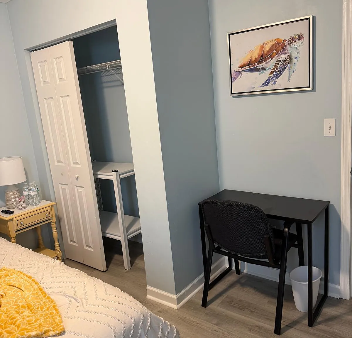 3 bed, 2.0 bath, 1300 sqft, $1,209 — Photo 2