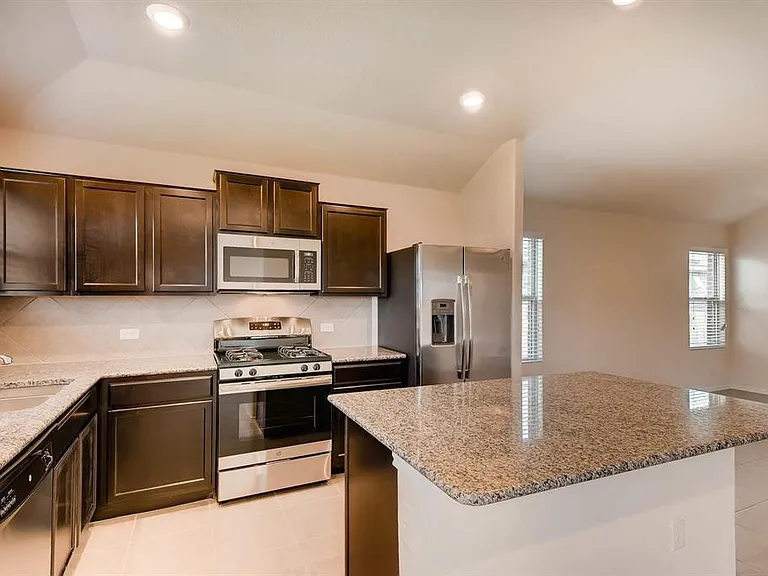 121 Andesite Trl — Photo 4