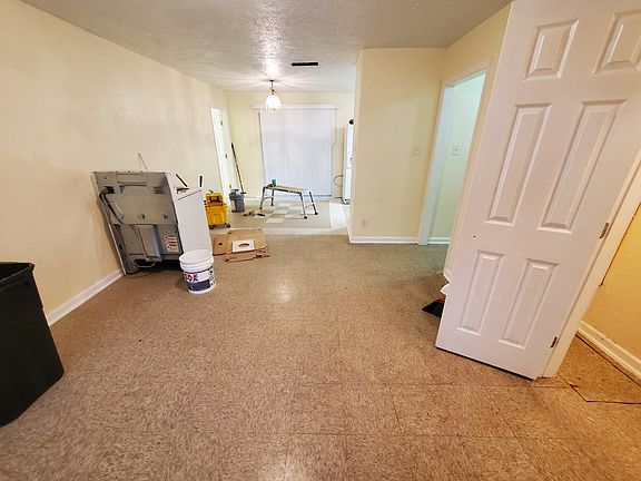 2nd image of 5321 Hensley Dr