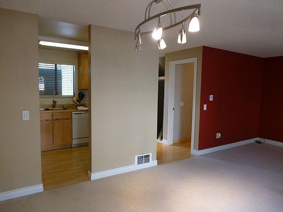 3rd image of 10037 NE 138th Pl