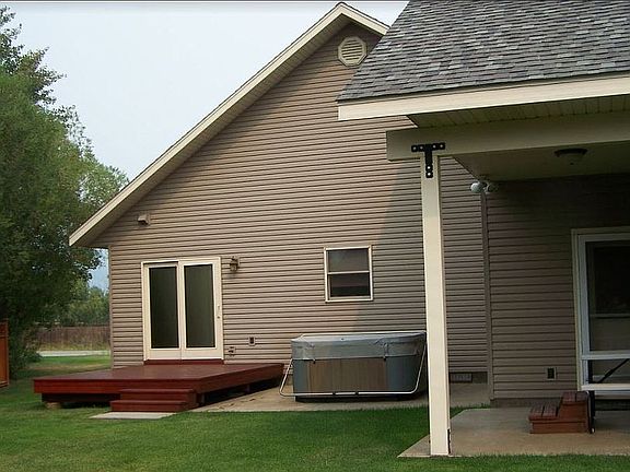 2nd image of 501 Snake River Dr