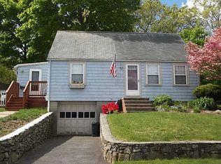 85 Mayflower St, East Providence, RI 02914