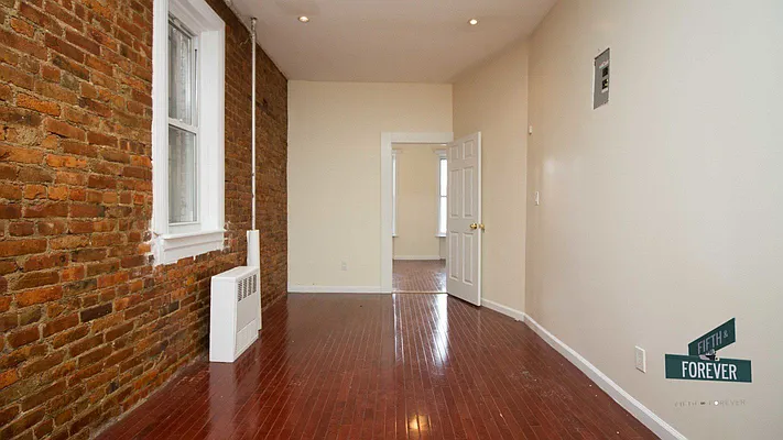 Rented by Fifth & Forever LLC | media 7