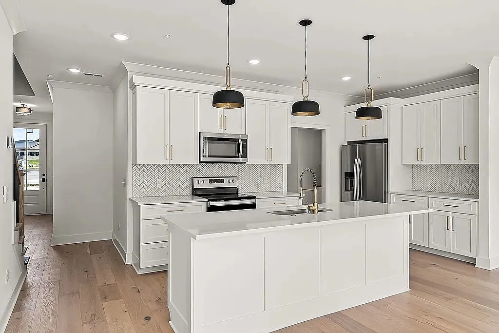 Vickery Square Townhomes - 801 — Photo 4
