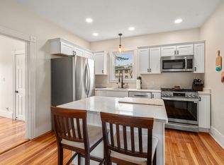 13 Darling St, Acushnet, MA 02743