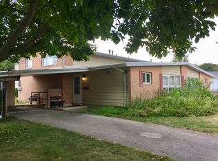 1631 Golfview Cir #1631, Rantoul, IL 61866