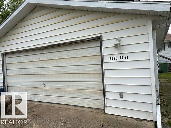 4th image of 5225 47th St