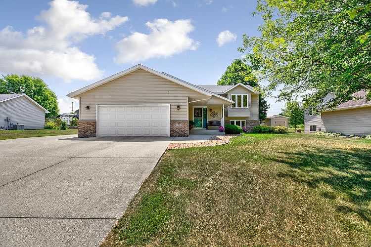 1st image of 1521 Springwood Ln