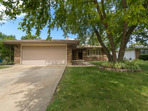 656 Bryn Mawr Ave, Bartlett, IL 60103