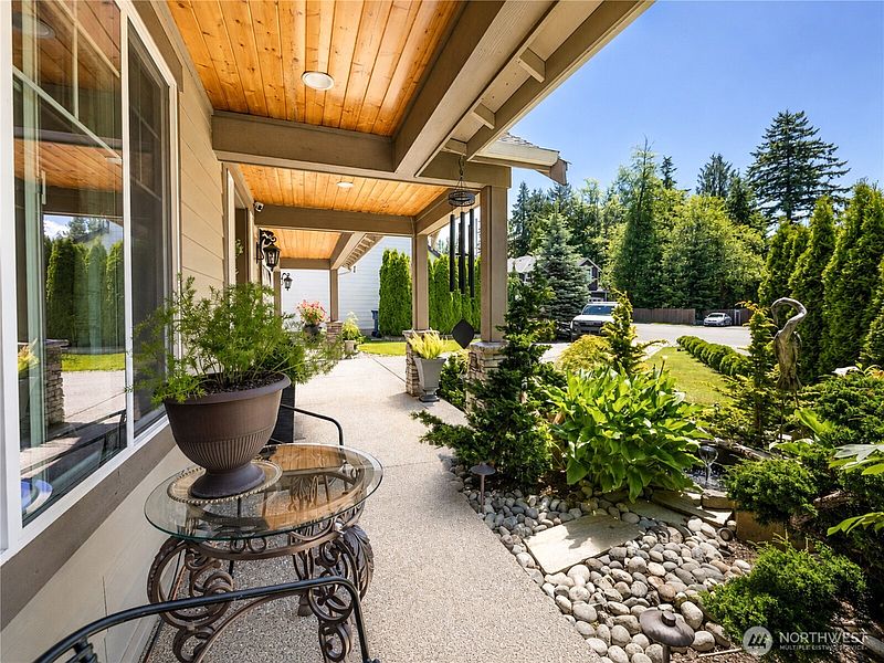 3rd image of 13814 41st Avenue W