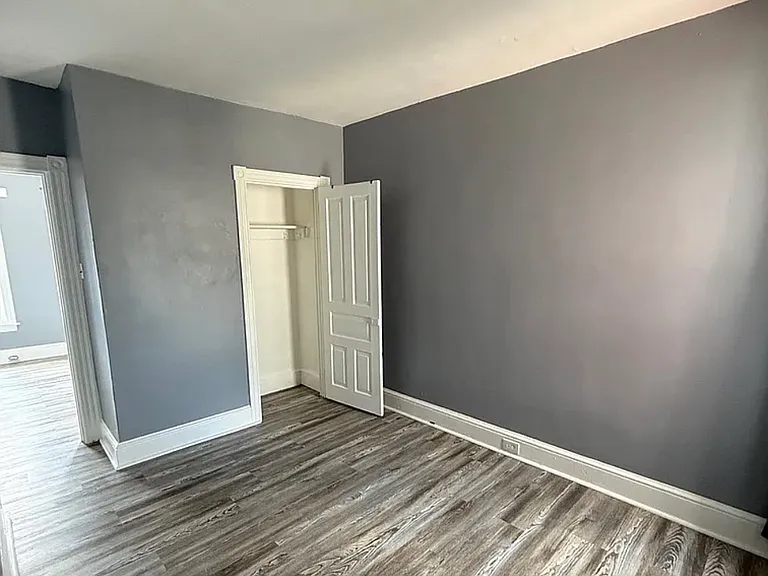 1631 Cotton St — Photo 8