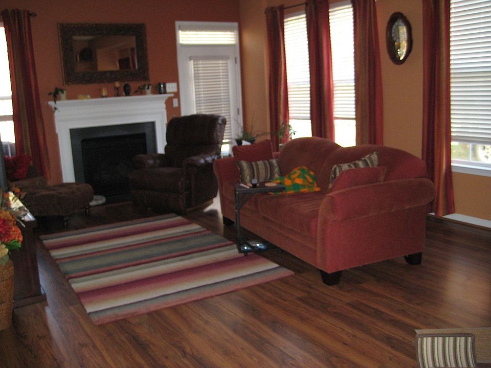 Living Room_Fireplace