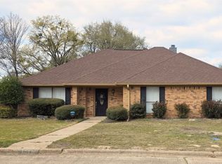 1806 Hogan Ln, Mount Pleasant, TX 75455