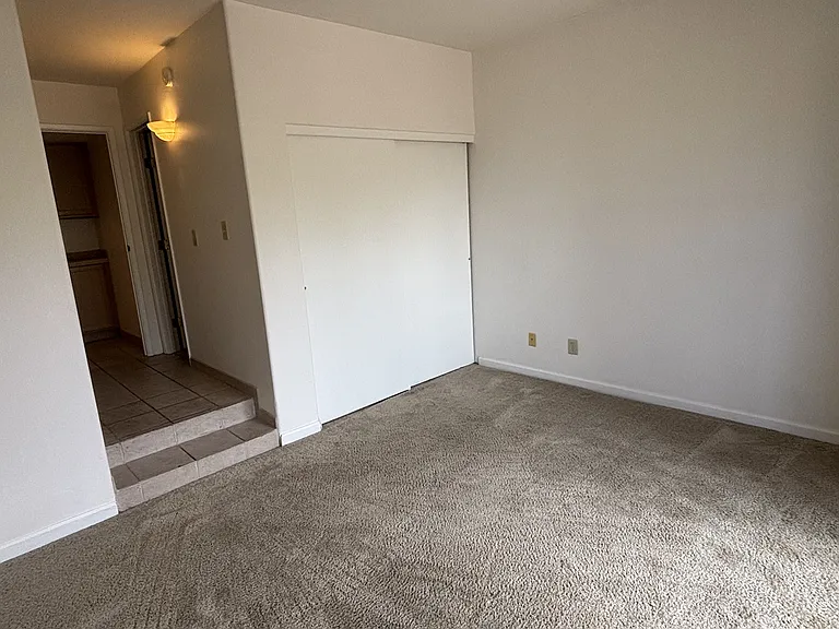 5675 N Camino Esplendora #2111 — Photo 12