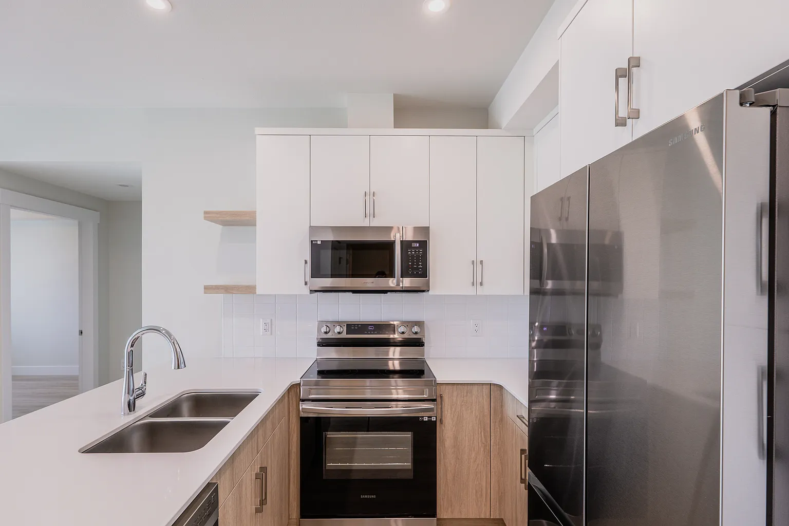 44550 Freshwater Dr #92954adec photo 1