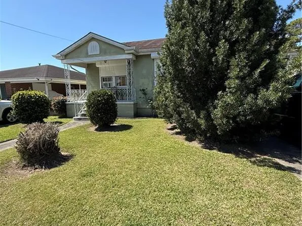 526 Bellanger St, Harvey, LA 70058