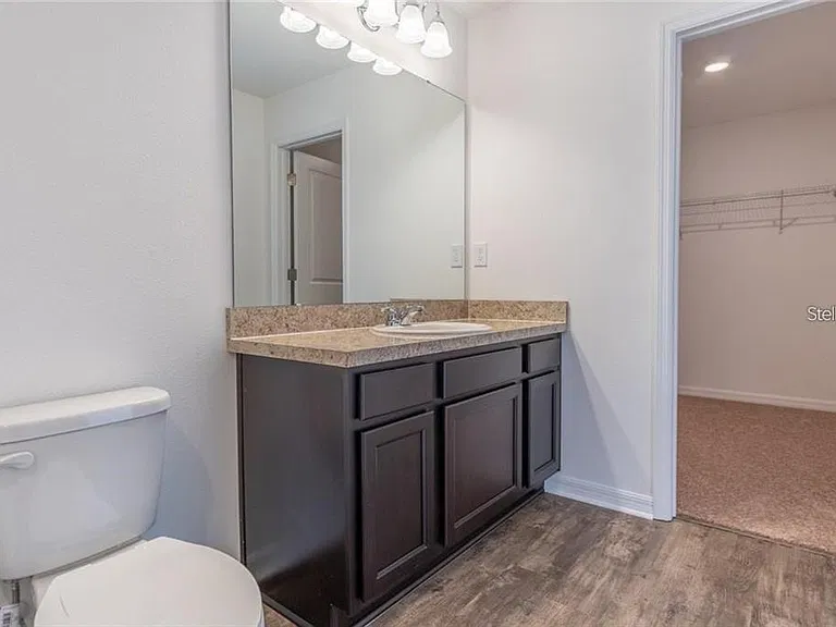 338 Madison Dr — Photo 13