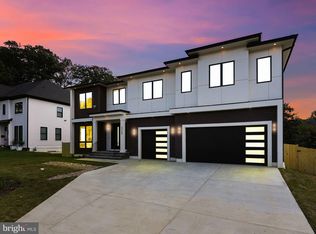 6909 Blue Star Dr, Mc Lean, VA 22101